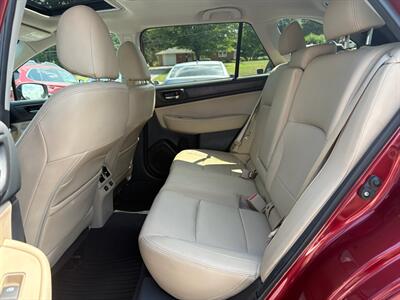 2015 Subaru Outback 2.5i Limited   - Photo 16 - Jonestown, PA 17038