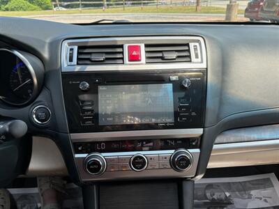 2015 Subaru Outback 2.5i Limited   - Photo 13 - Jonestown, PA 17038