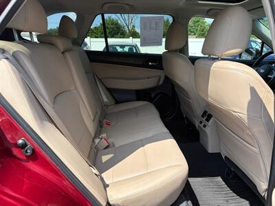2015 Subaru Outback 2.5i Limited   - Photo 19 - Jonestown, PA 17038
