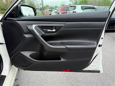 2016 Nissan Altima 2.5 - Photo 17 - Jonestown, PA 17038