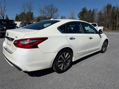 2016 Nissan Altima 2.5   - Photo 6 - Jonestown, PA 17038
