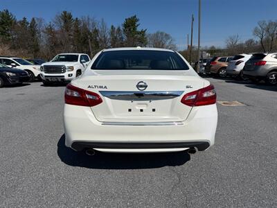 2016 Nissan Altima 2.5   - Photo 7 - Jonestown, PA 17038