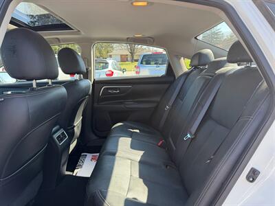 2016 Nissan Altima 2.5   - Photo 12 - Jonestown, PA 17038