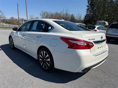 2016 Nissan Altima 2.5   - Photo 8 - Jonestown, PA 17038