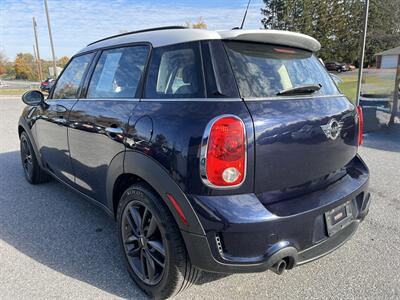 2011 MINI Cooper Countryman S ALL4   - Photo 2 - Jonestown, PA 17038