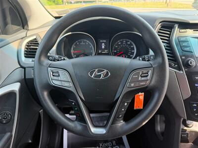2016 Hyundai Santa Fe 2.4L - Photo 22 - Jonestown, PA 17038