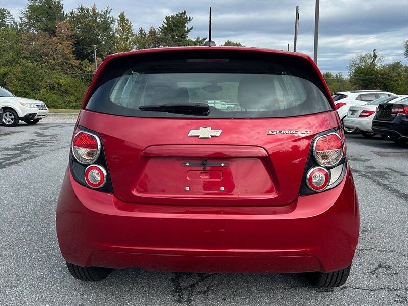 2016 Chevrolet Sonic LT photo 6