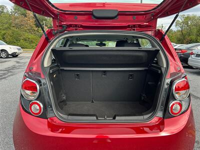 2016 Chevrolet Sonic LT Auto   - Photo 8 - Jonestown, PA 17038