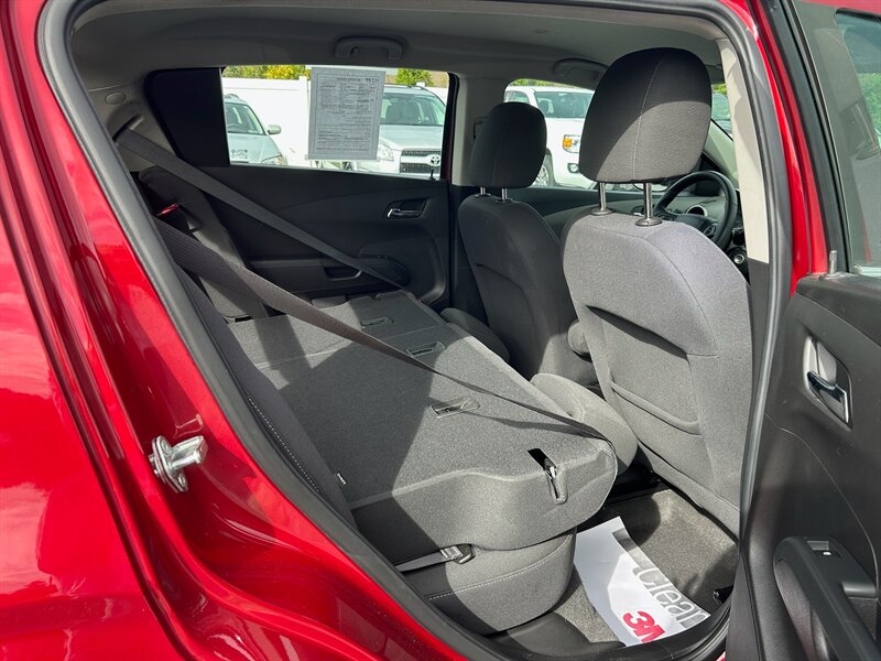 2016 Chevrolet Sonic LT photo 3