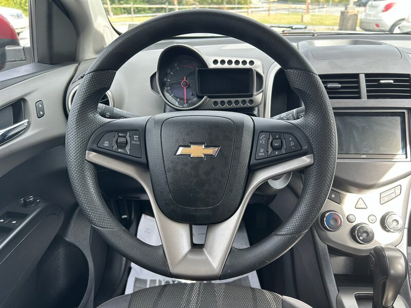 2016 Chevrolet Sonic LT photo 13