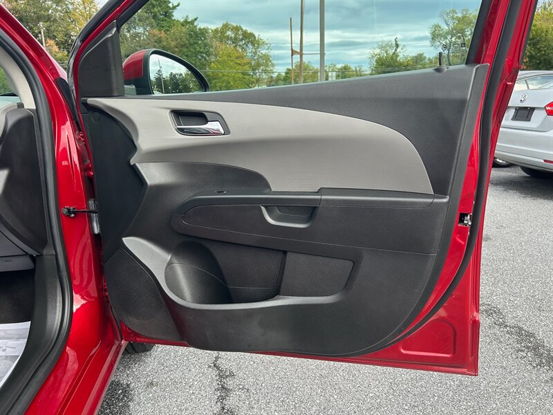 2016 Chevrolet Sonic LT photo 23