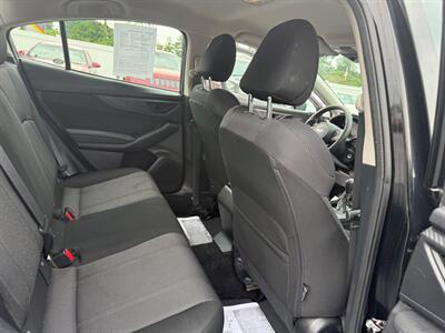 2017 Subaru Impreza 2.0i   - Photo 16 - Jonestown, PA 17038