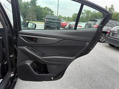 2017 Subaru Impreza 2.0i   - Photo 11 - Jonestown, PA 17038