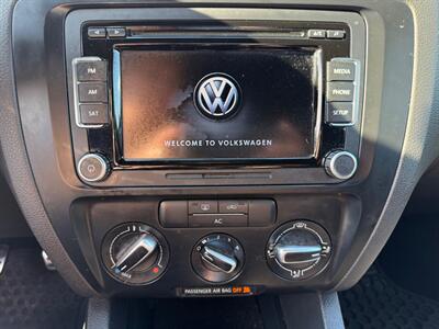 2012 Volkswagen Jetta GLI PZEV   - Photo 26 - Jonestown, PA 17038