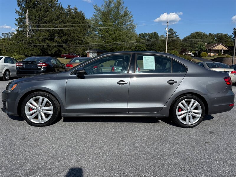 2012 Volkswagen Jetta GLI PZEV - Photo 1 - Jonestown, PA 17038