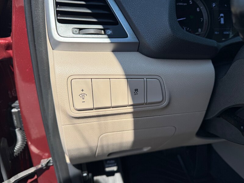 2016 Hyundai TUCSON SE   - Photo 16 - Jonestown, PA 17038