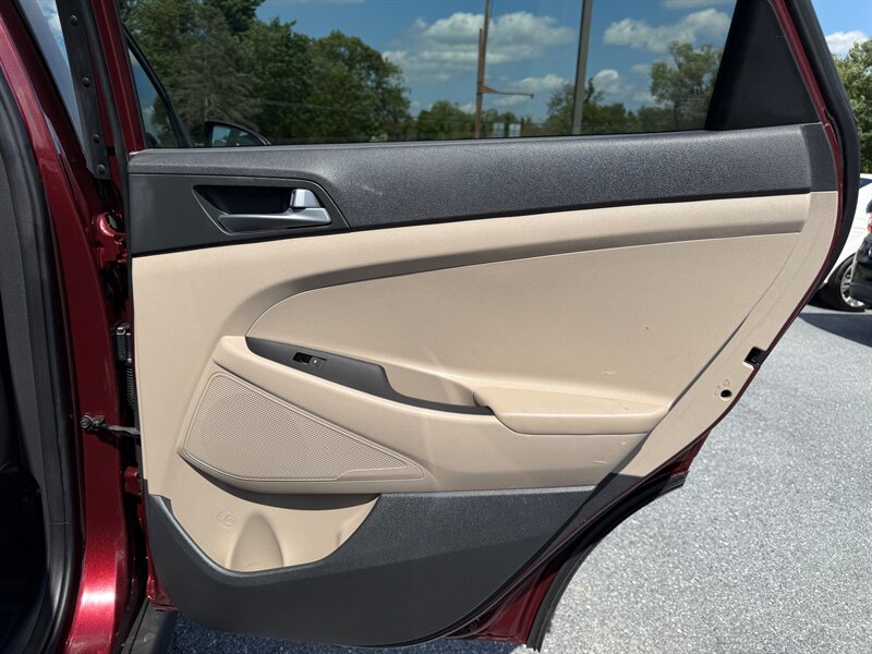 2016 Hyundai TUCSON SE   - Photo 28 - Jonestown, PA 17038