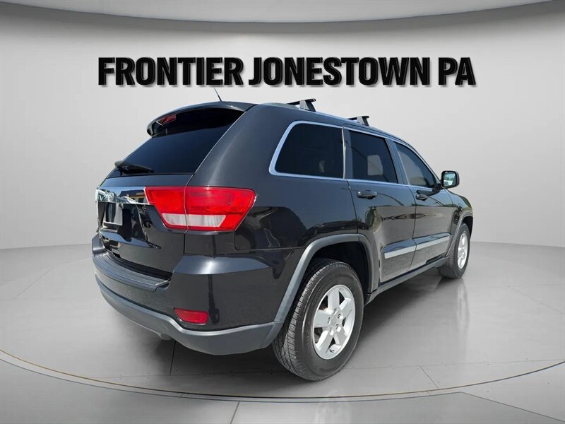 2013 Jeep Grand Cherokee Laredo - Photo 5 - Jonestown, PA 17038