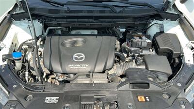 2016 Mazda CX-5 Touring   - Photo 11 - Jonestown, PA 17038