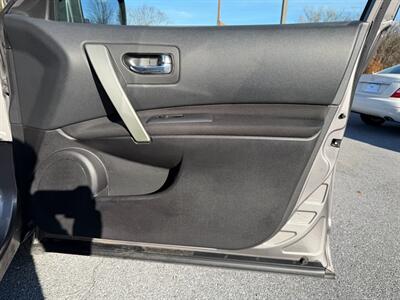 2015 Nissan Rogue Select S   - Photo 22 - Jonestown, PA 17038