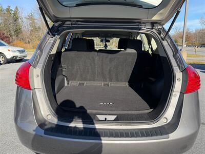 2015 Nissan Rogue Select S   - Photo 13 - Jonestown, PA 17038