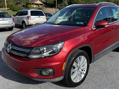 2012 Volkswagen Tiguan SE   - Photo 2 - Jonestown, PA 17038