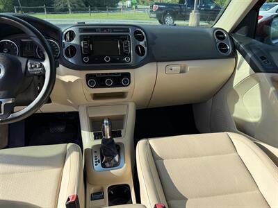 2012 Volkswagen Tiguan SE   - Photo 16 - Jonestown, PA 17038