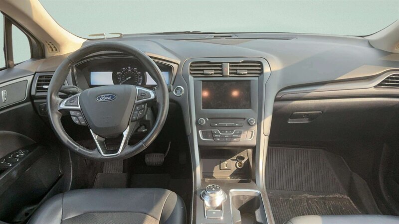 2018 Ford Fusion SE - Photo 7 - Jonestown, PA 17038