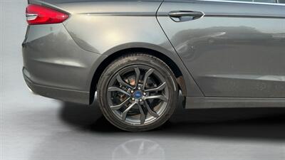 2018 Ford Fusion SE   - Photo 18 - Jonestown, PA 17038