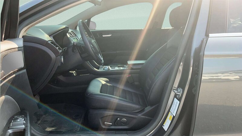 2018 Ford Fusion SE - Photo 11 - Jonestown, PA 17038