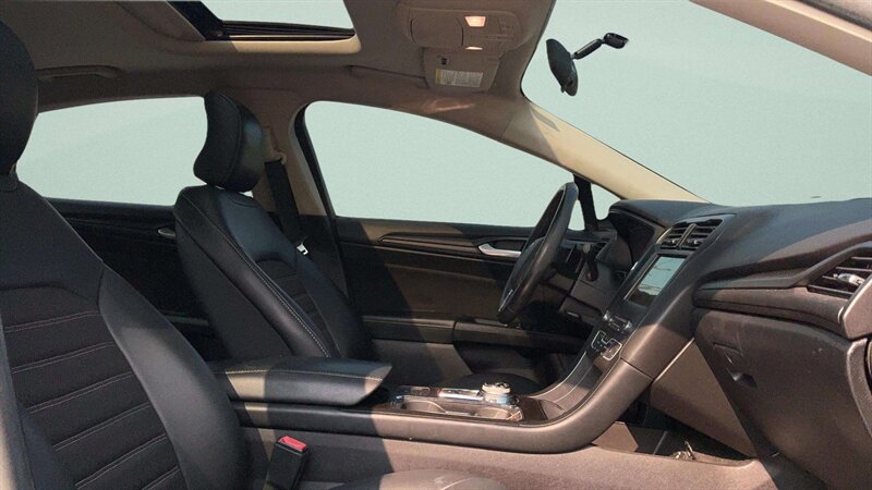 2018 Ford Fusion SE - Photo 16 - Jonestown, PA 17038