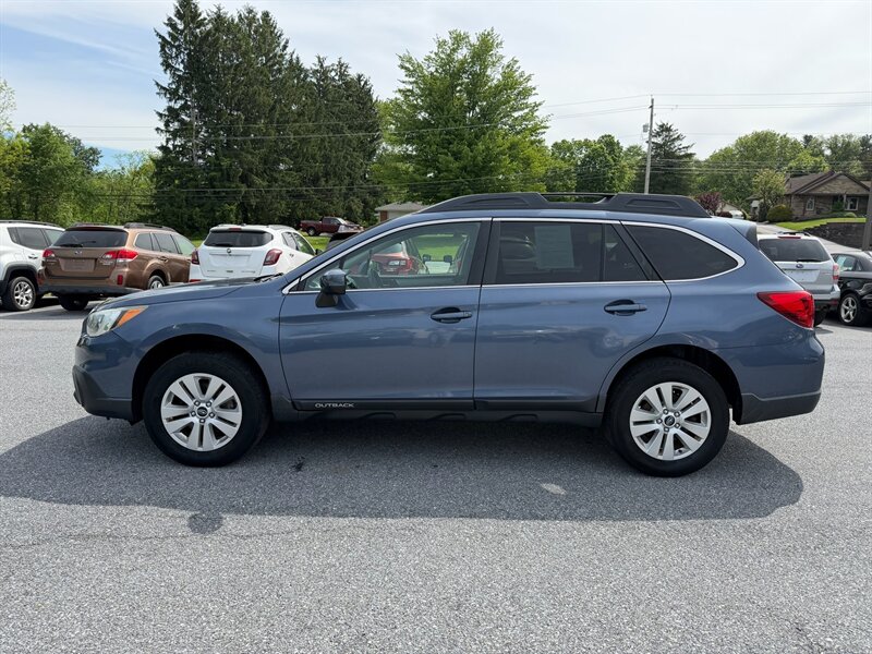 2017 Subaru Outback 2.5i Premium   - Photo 1 - Jonestown, PA 17038