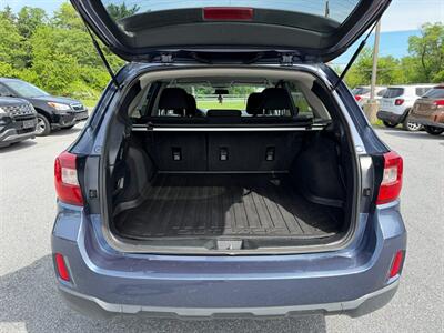 2017 Subaru Outback 2.5i Premium   - Photo 13 - Jonestown, PA 17038