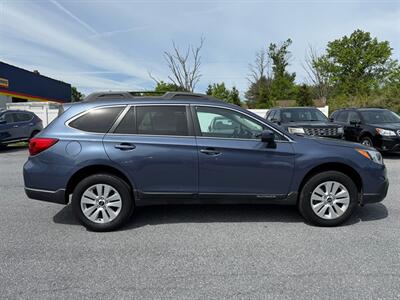 2017 Subaru Outback 2.5i Premium   - Photo 5 - Jonestown, PA 17038