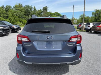2017 Subaru Outback 2.5i Premium   - Photo 7 - Jonestown, PA 17038