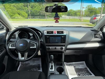 2017 Subaru Outback 2.5i Premium   - Photo 16 - Jonestown, PA 17038