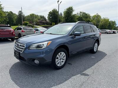2017 Subaru Outback 2.5i Premium   - Photo 2 - Jonestown, PA 17038