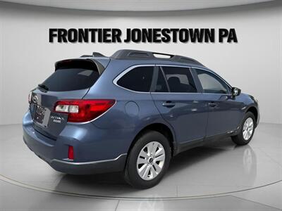 2017 Subaru Outback 2.5i Premium - Photo 5 - Jonestown, PA 17038