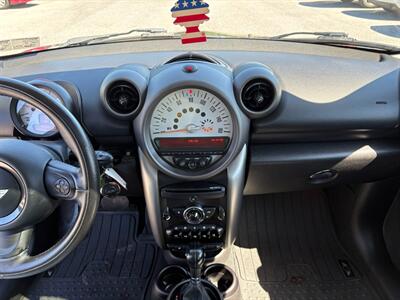 2012 MINI Cooper Countryman   - Photo 13 - Jonestown, PA 17038