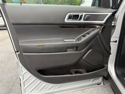 2011 Ford Explorer Limited   - Photo 13 - Jonestown, PA 17038