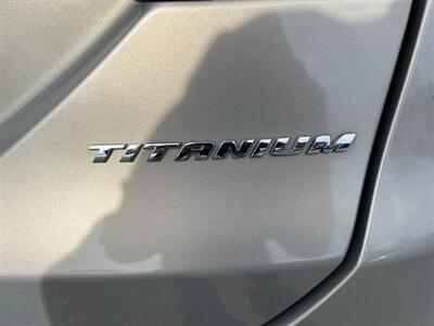 2015 Ford Fusion Energi Titanium   - Photo 11 - Jonestown, PA 17038