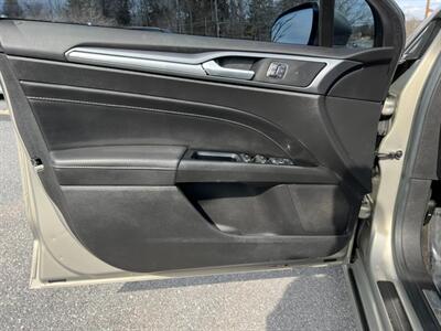 2015 Ford Fusion Energi Titanium   - Photo 13 - Jonestown, PA 17038