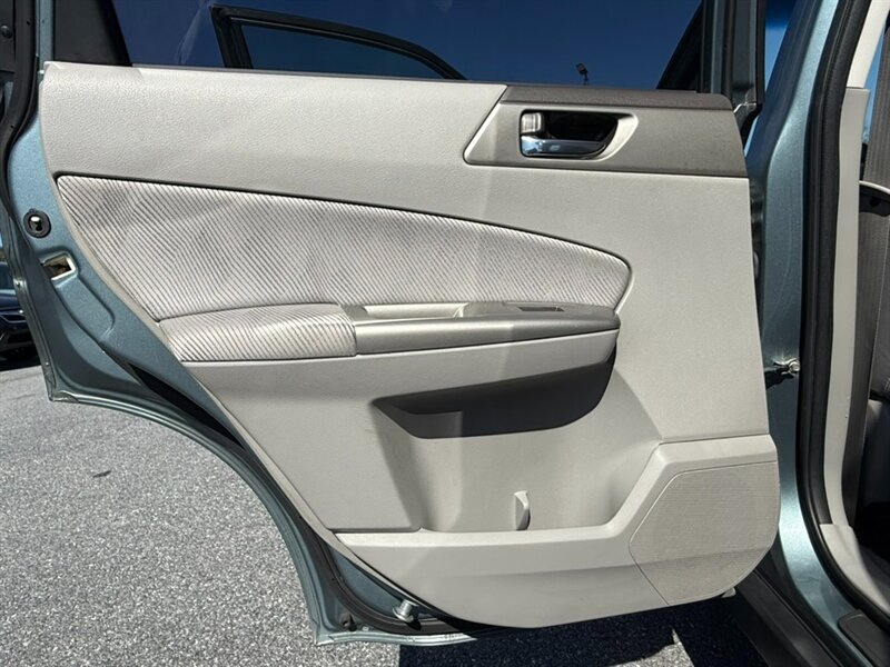 2010 Subaru Forester 2.5X Premium - Photo 12 - Jonestown, PA 17038