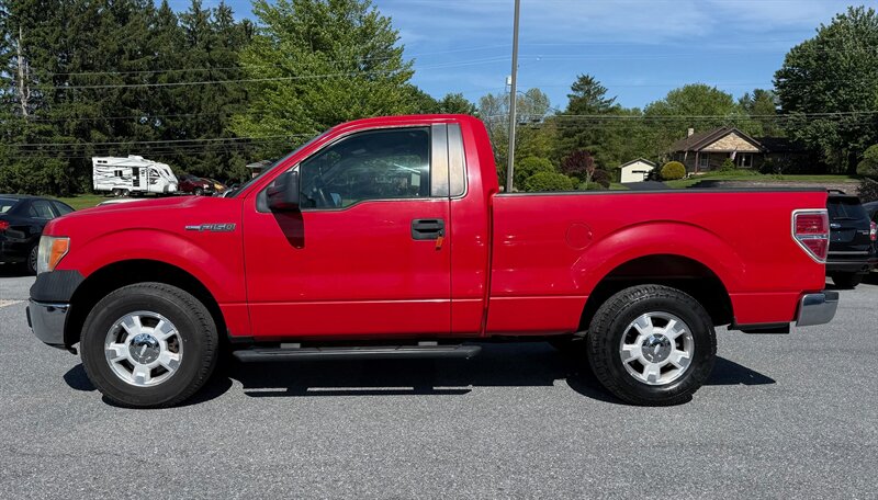 2013 Ford F-150 XL Regular Cab 126-in's photo