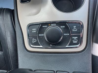 2014 Jeep Grand Cherokee Overland   - Photo 18 - Jonestown, PA 17038