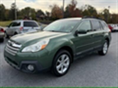 2013 Subaru Outback 2.5i Premium   - Photo 2 - Jonestown, PA 17038