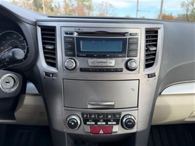 2013 Subaru Outback 2.5i Premium   - Photo 18 - Jonestown, PA 17038