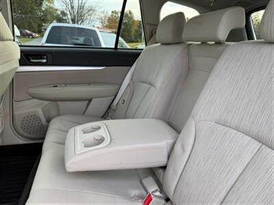 2013 Subaru Outback 2.5i Premium   - Photo 12 - Jonestown, PA 17038
