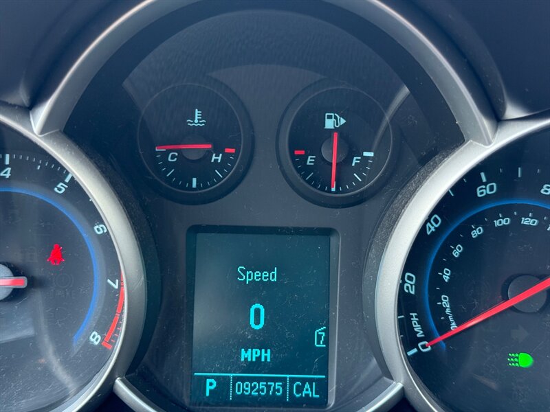 2011 Chevrolet Cruze LS photo 20