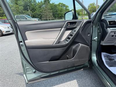 2014 Subaru Forester 2.5i Premium   - Photo 5 - Jonestown, PA 17038